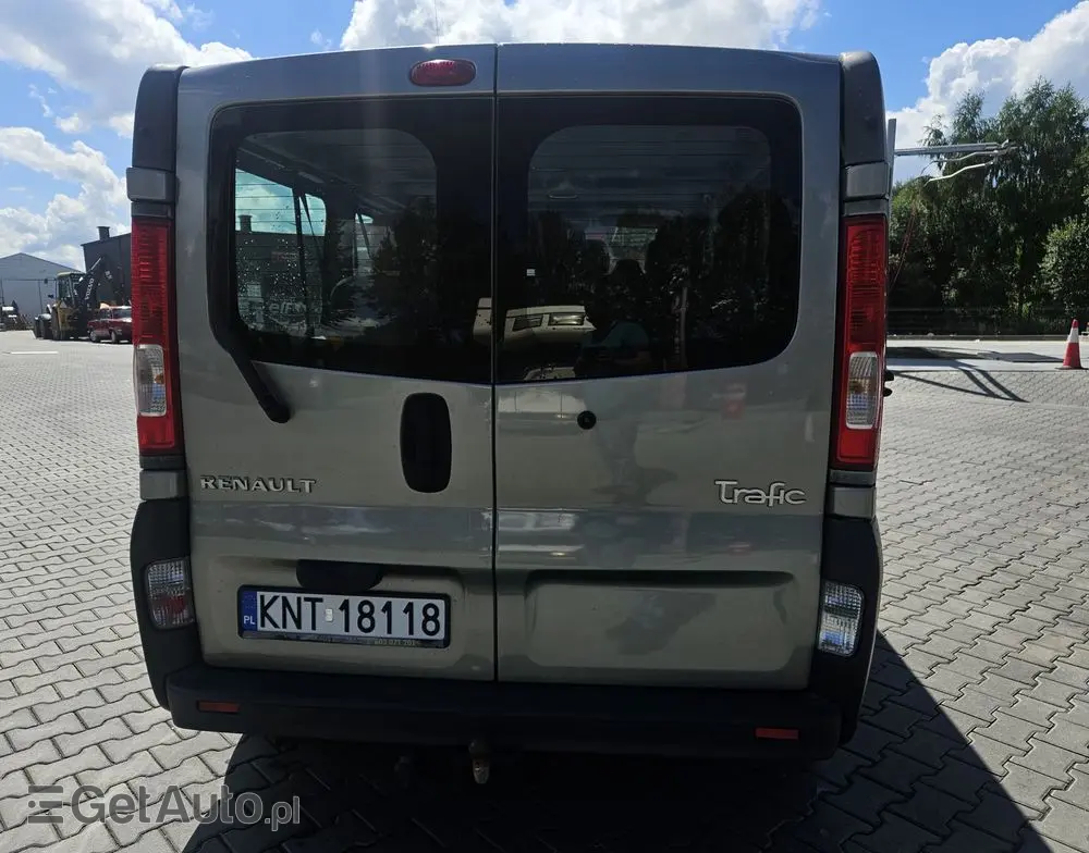 RENAULT Trafic 