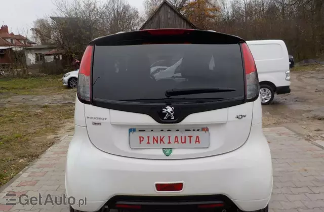 PEUGEOT IOn 