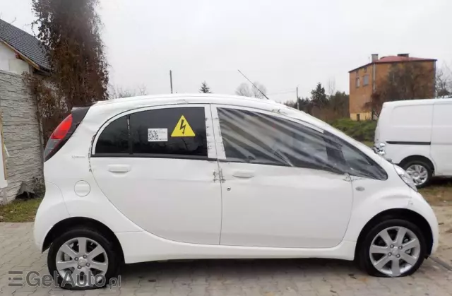 PEUGEOT IOn 