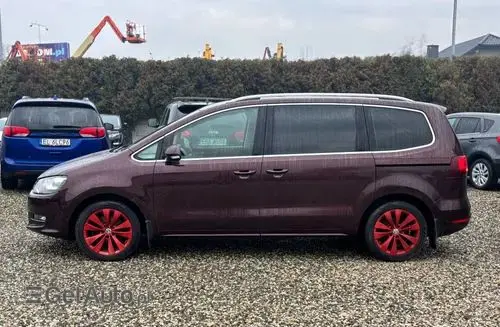 VOLKSWAGEN Sharan 