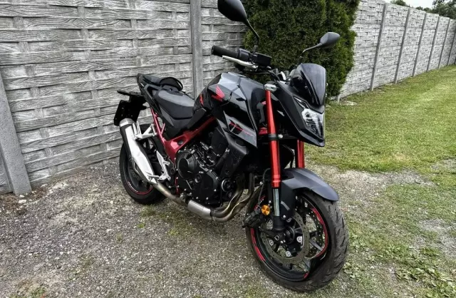 HONDA CB 