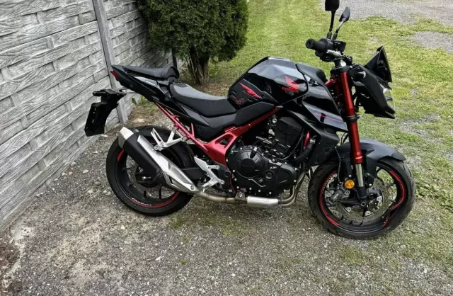 HONDA CB 