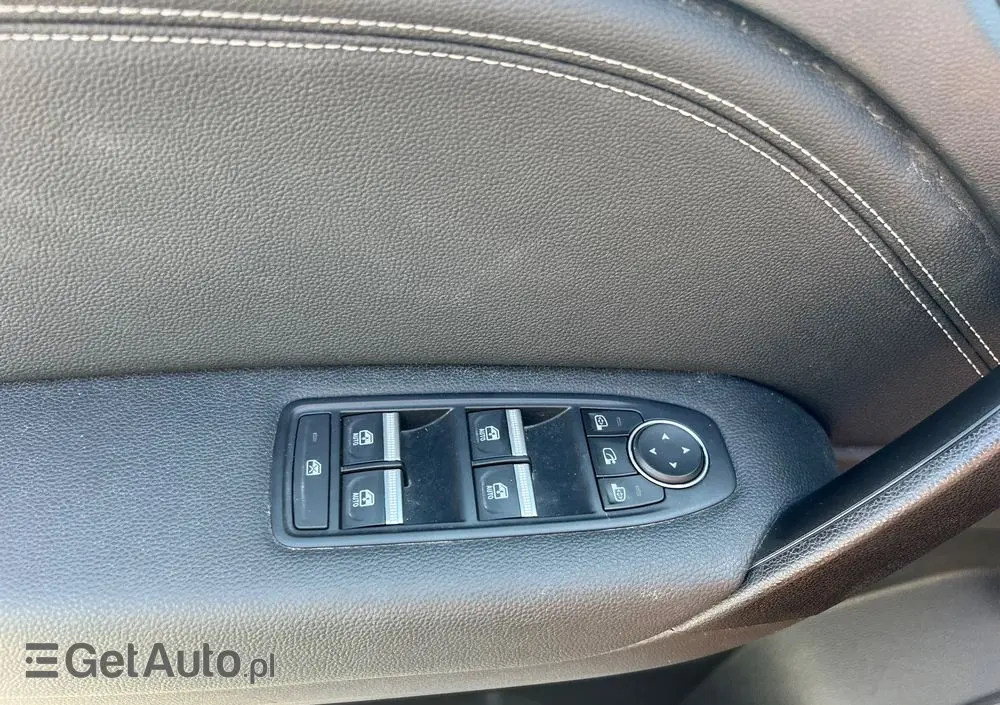 RENAULT Captur TCe 90 BUSINESS EDITION