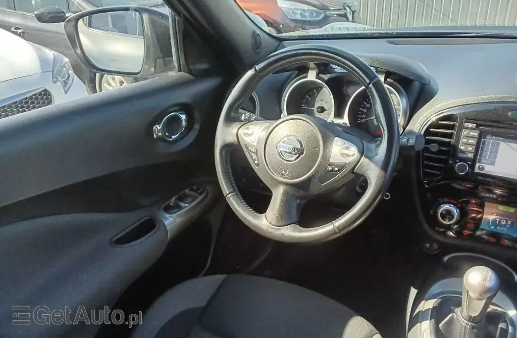 NISSAN Juke 