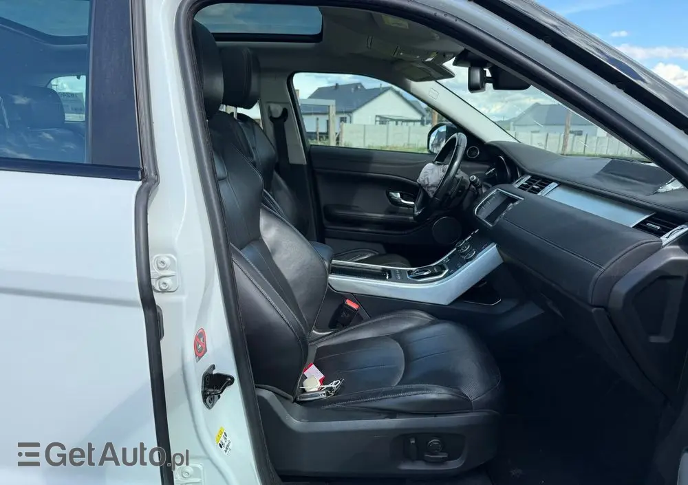 LAND ROVER Range Rover Evoque TD4 SkyView Edition