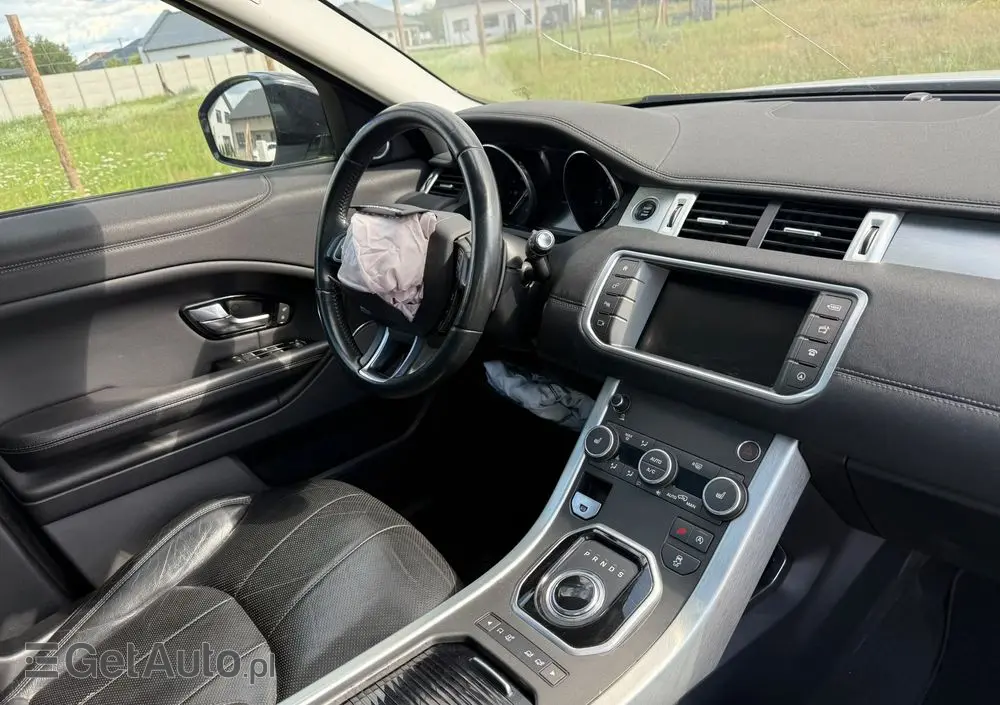 LAND ROVER Range Rover Evoque TD4 SkyView Edition