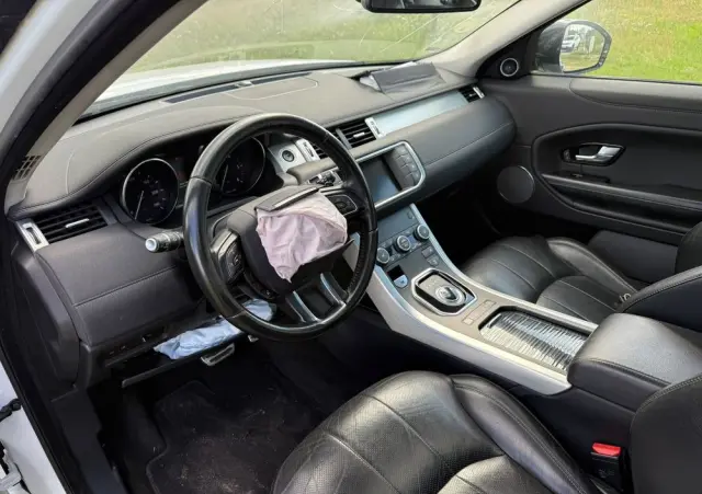 LAND ROVER Range Rover Evoque TD4 SkyView Edition