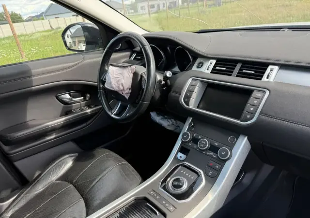 LAND ROVER Range Rover Evoque TD4 SkyView Edition