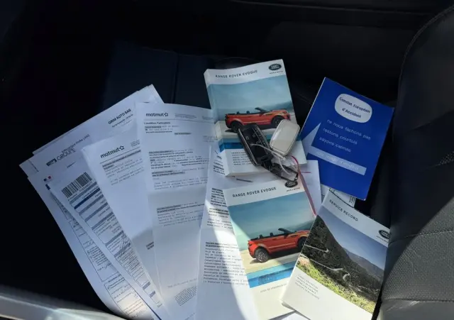 LAND ROVER Range Rover Evoque TD4 SkyView Edition