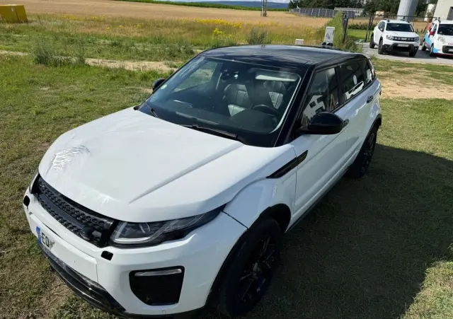 LAND ROVER Range Rover Evoque TD4 SkyView Edition
