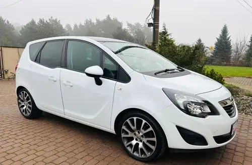 OPEL Meriva 