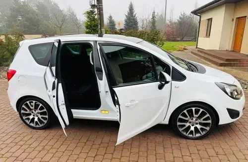 OPEL Meriva 