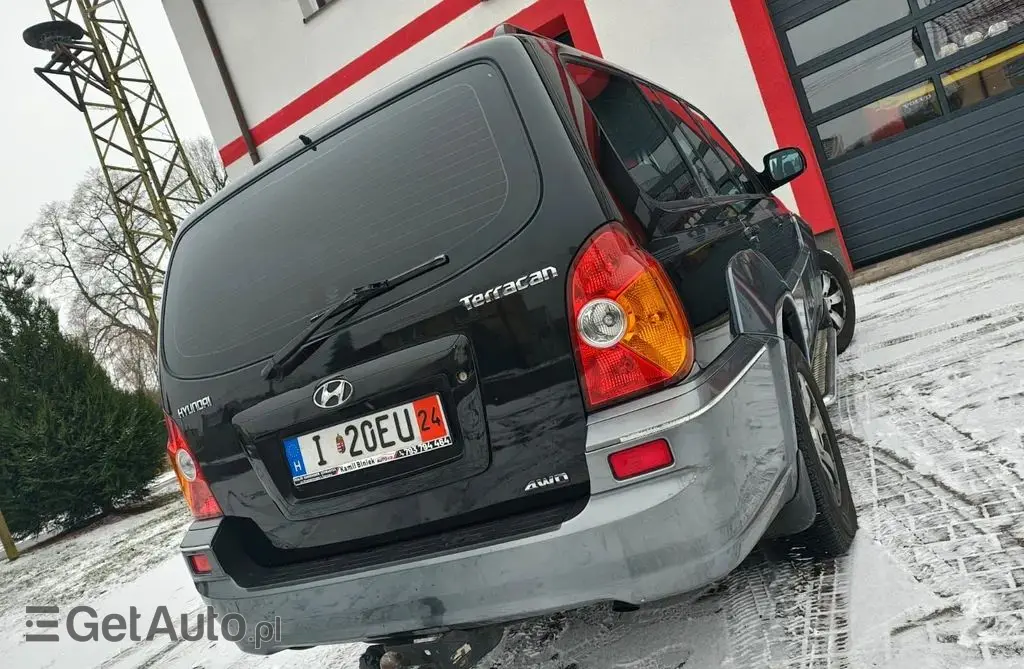 HYUNDAI Terracan 