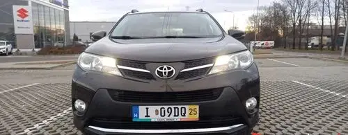 TOYOTA Rav 4 