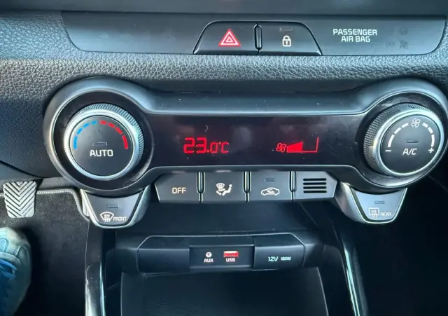 KIA Stonic 1.6 CRDi Platinum Edition