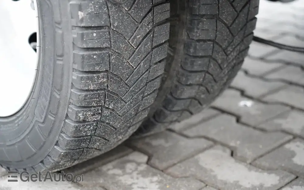 IVECO DAILY 35-140 / WYWROTKA / BRYGADÓWKA - 6 MIEJSC  / BLIŹNIAK / MANUAL / 