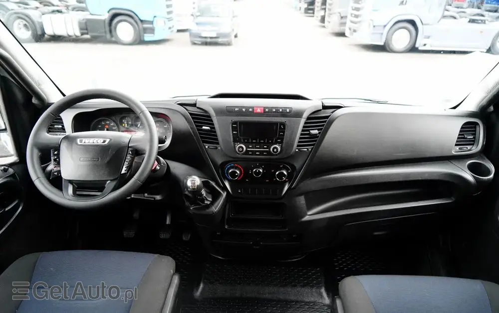 IVECO DAILY 35-140 / WYWROTKA / BRYGADÓWKA - 6 MIEJSC  / BLIŹNIAK / MANUAL / 