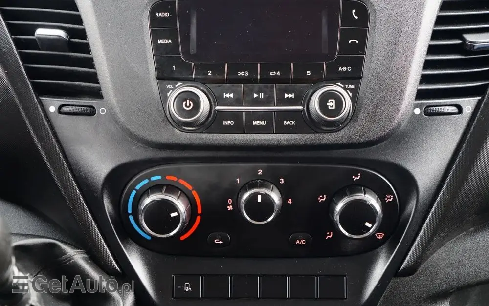 IVECO DAILY 35-140 / WYWROTKA / BRYGADÓWKA - 6 MIEJSC  / BLIŹNIAK / MANUAL / 