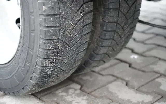 IVECO DAILY 35-140 / WYWROTKA / BRYGADÓWKA - 6 MIEJSC  / BLIŹNIAK / MANUAL / 