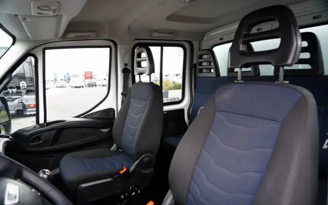 IVECO DAILY 35-140 / WYWROTKA / BRYGADÓWKA - 6 MIEJSC  / BLIŹNIAK / MANUAL / 