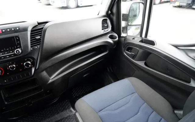 IVECO DAILY 35-140 / WYWROTKA / BRYGADÓWKA - 6 MIEJSC  / BLIŹNIAK / MANUAL / 