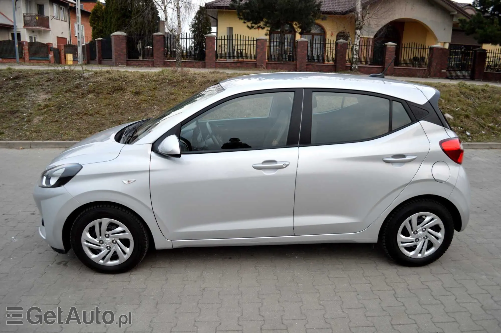 HYUNDAI I10 