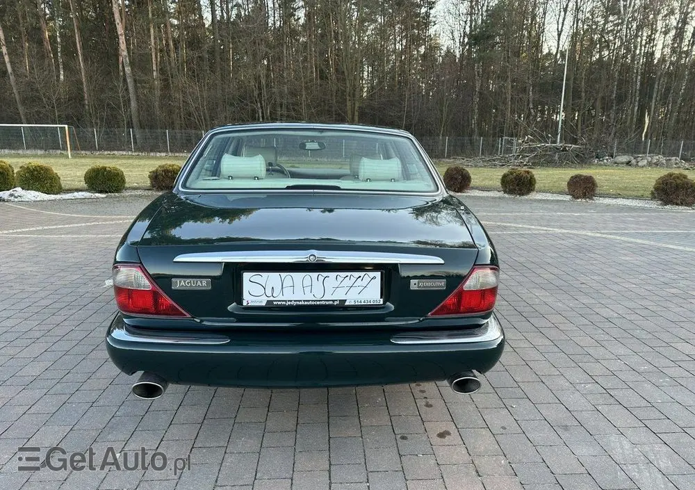 JAGUAR XJ 