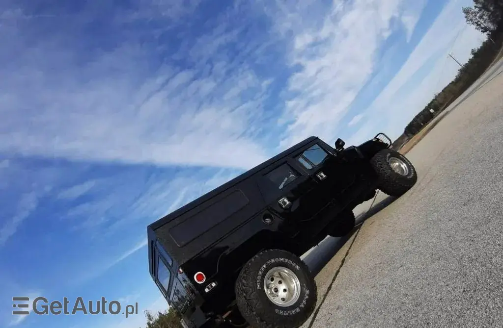 HUMMER H1 
