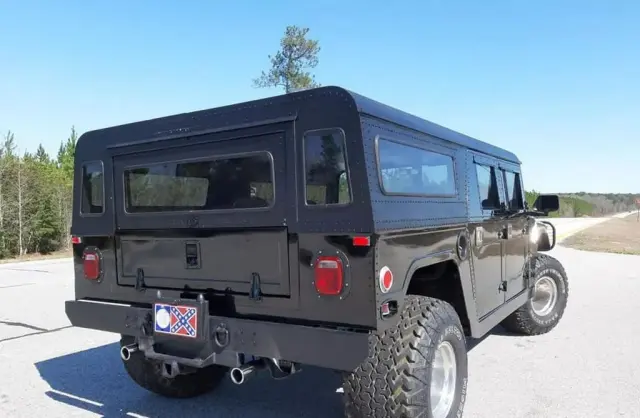 HUMMER H1 