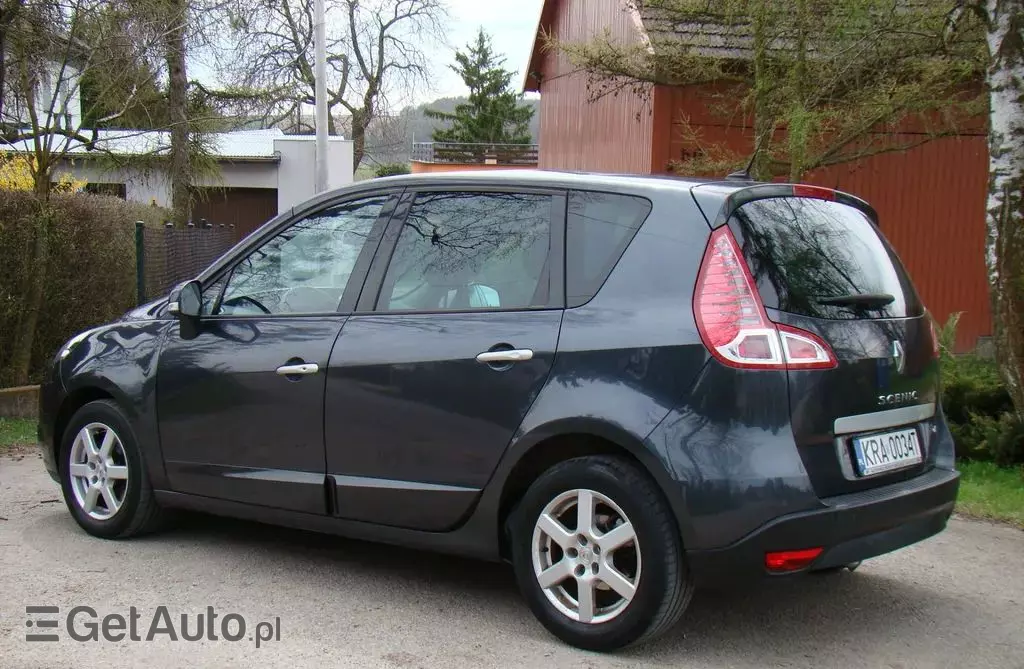 RENAULT Scenic 
