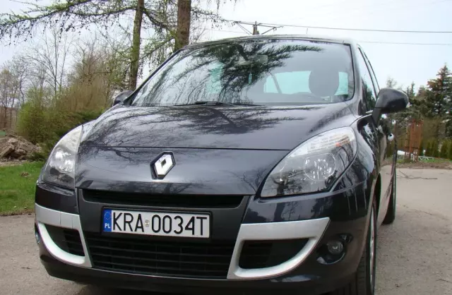 RENAULT Scenic 