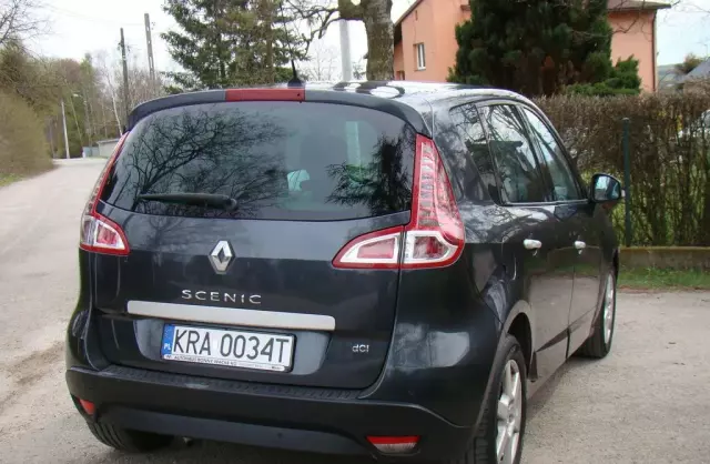 RENAULT Scenic 