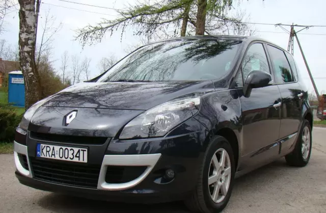 RENAULT Scenic 