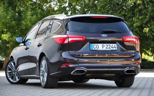 FORD Focus 2.0 EcoBlue Vignale