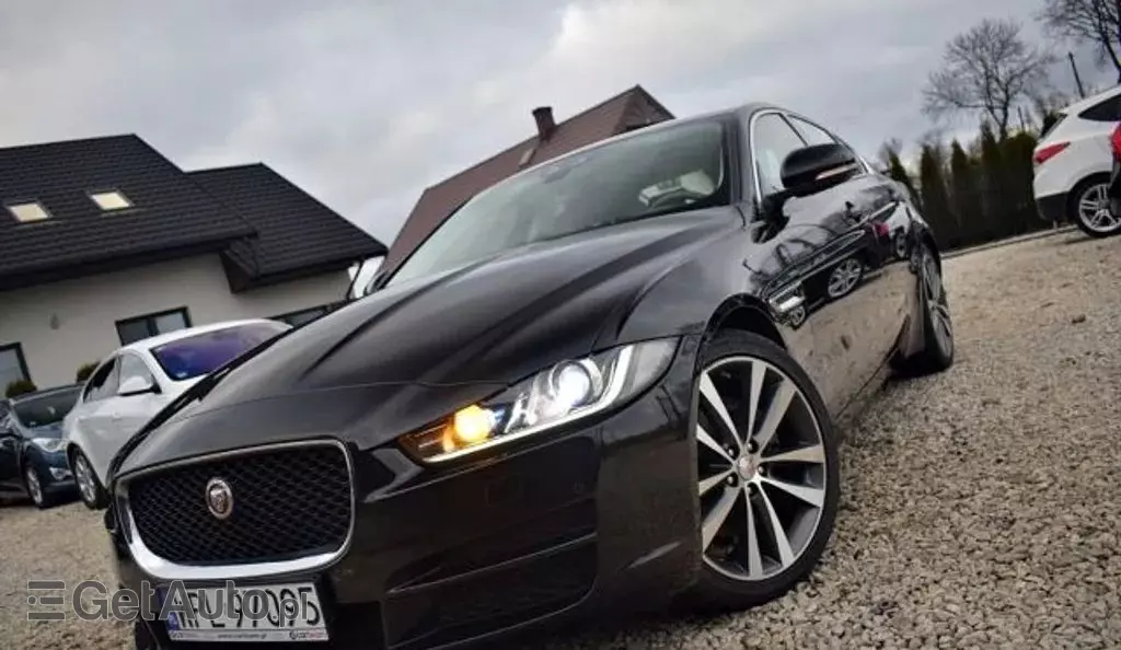 JAGUAR Xe 