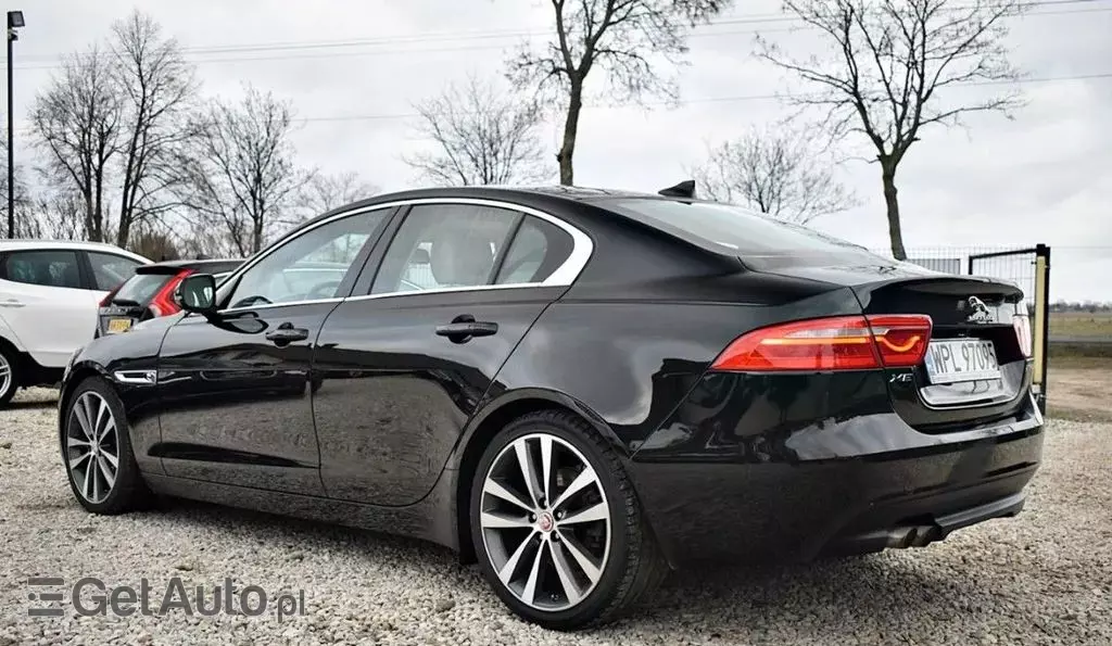 JAGUAR Xe 