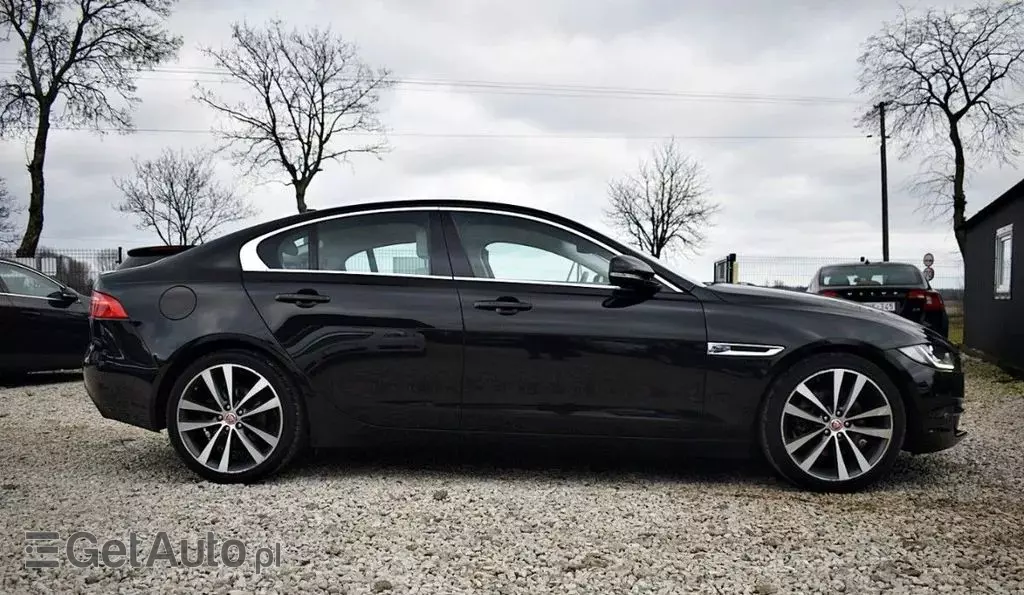 JAGUAR Xe 