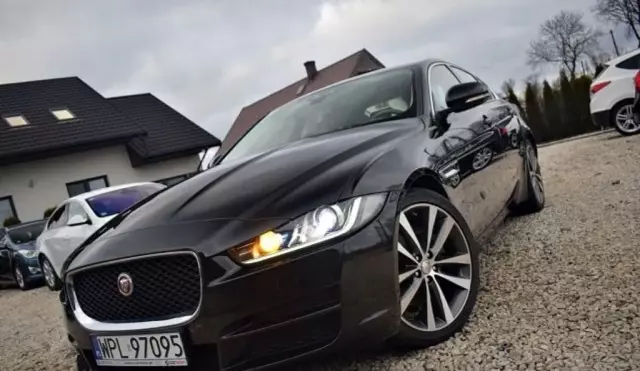 JAGUAR Xe 