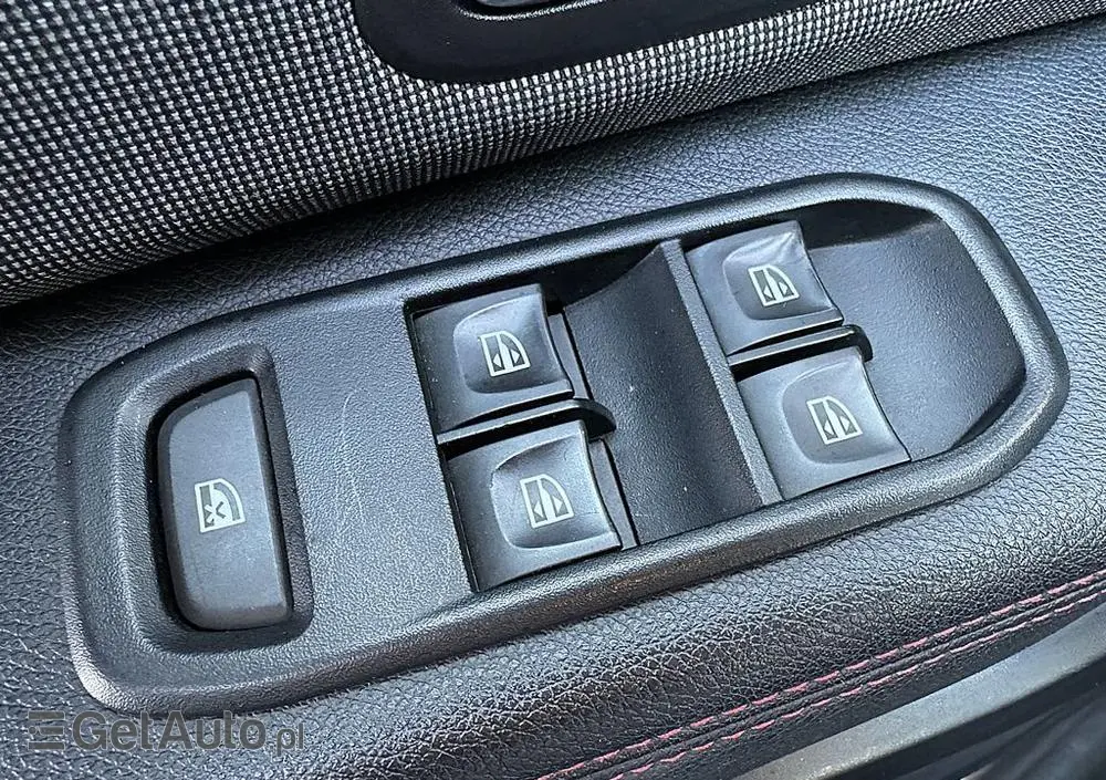 DACIA Duster 1.3 TCe FAP Techroad