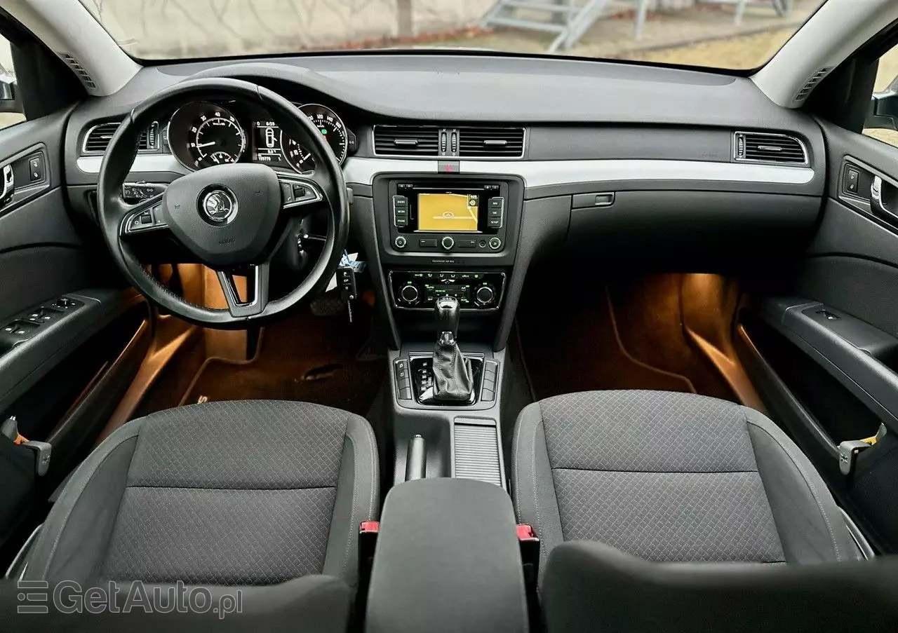 SKODA Superb 1.8 TSI DSG Elegance