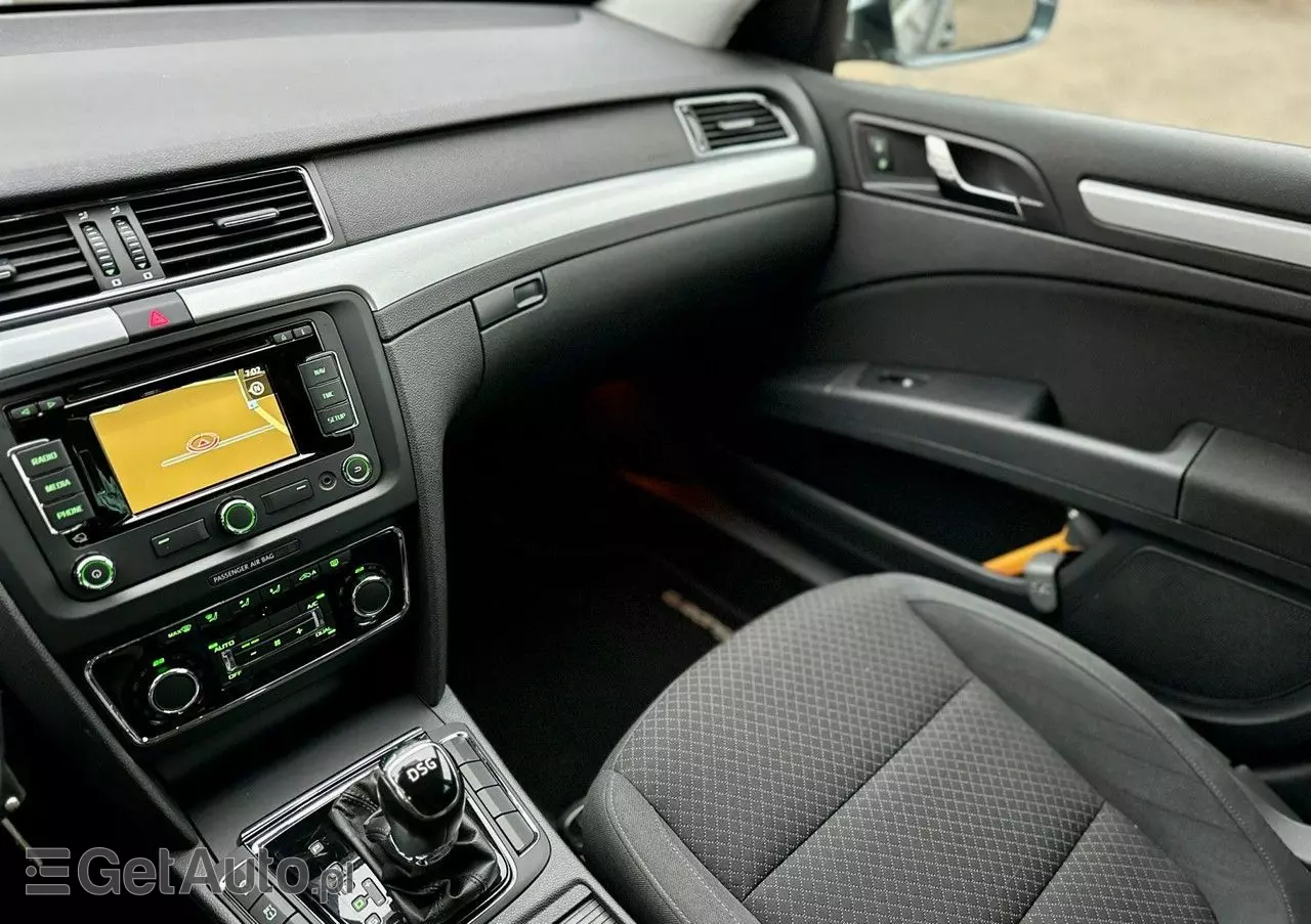 SKODA Superb 1.8 TSI DSG Elegance