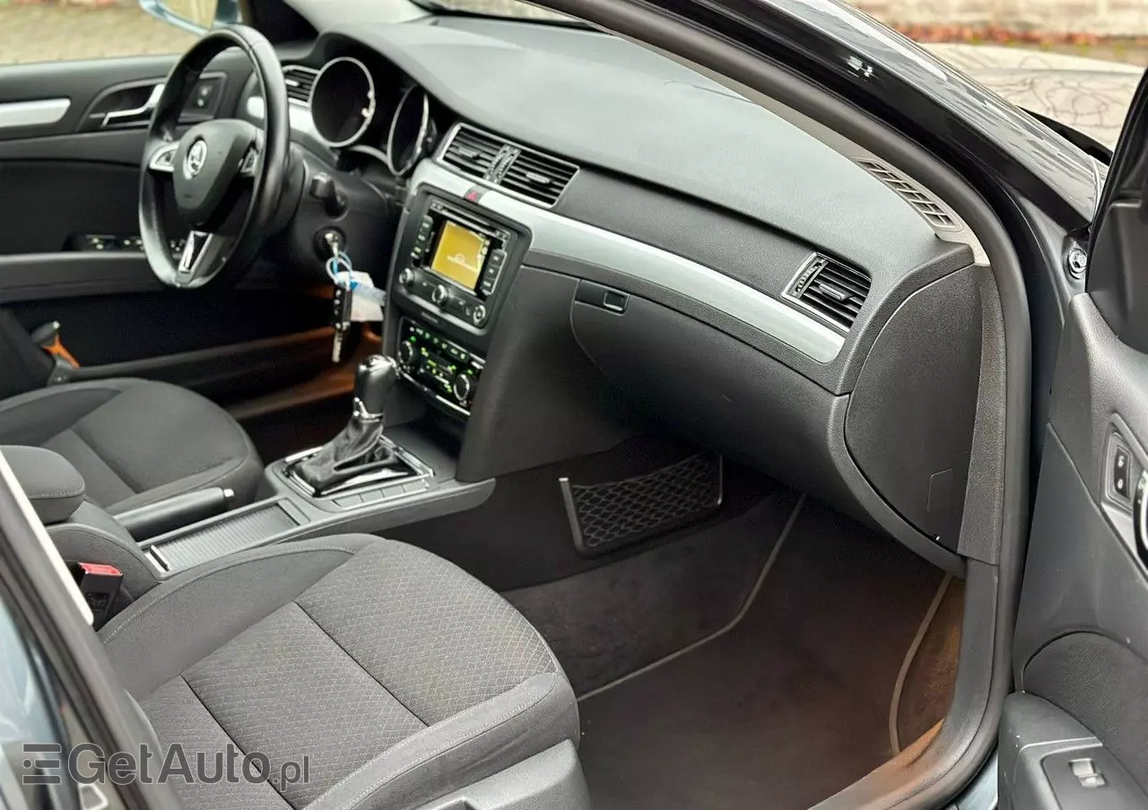 SKODA Superb 1.8 TSI DSG Elegance