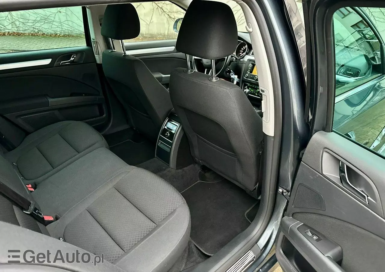 SKODA Superb 1.8 TSI DSG Elegance