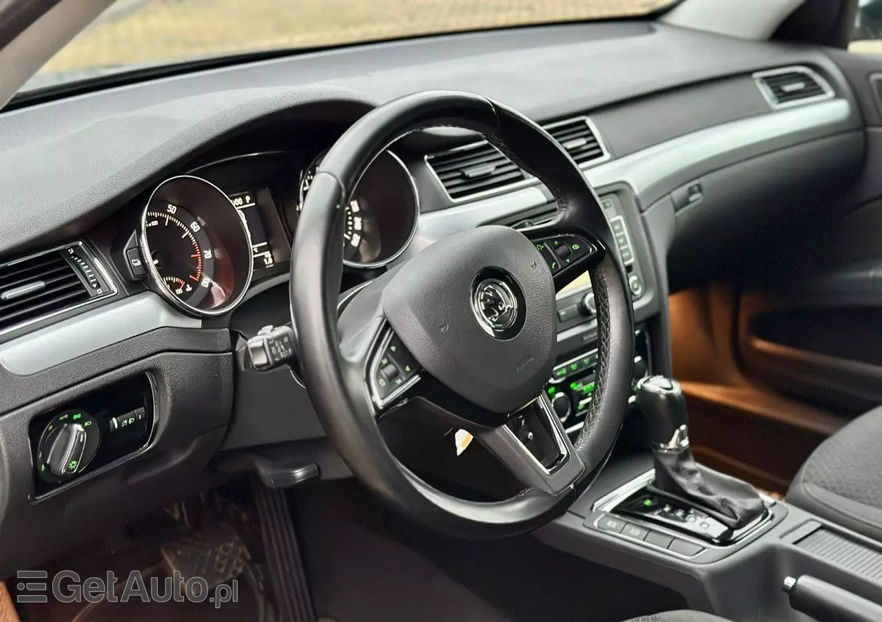 SKODA Superb 1.8 TSI DSG Elegance