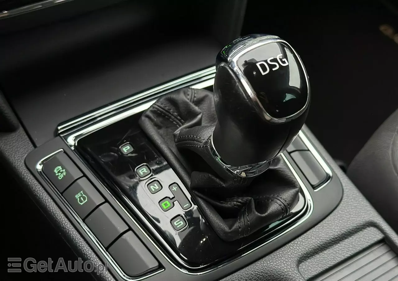 SKODA Superb 1.8 TSI DSG Elegance