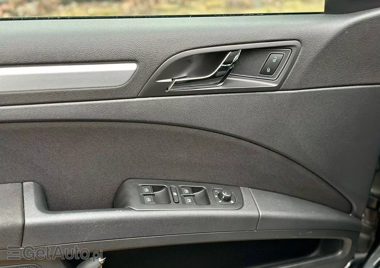 SKODA Superb 1.8 TSI DSG Elegance