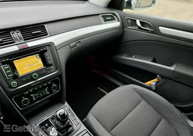 SKODA Superb 1.8 TSI DSG Elegance