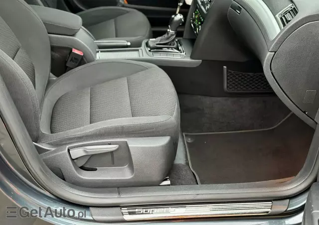 SKODA Superb 1.8 TSI DSG Elegance