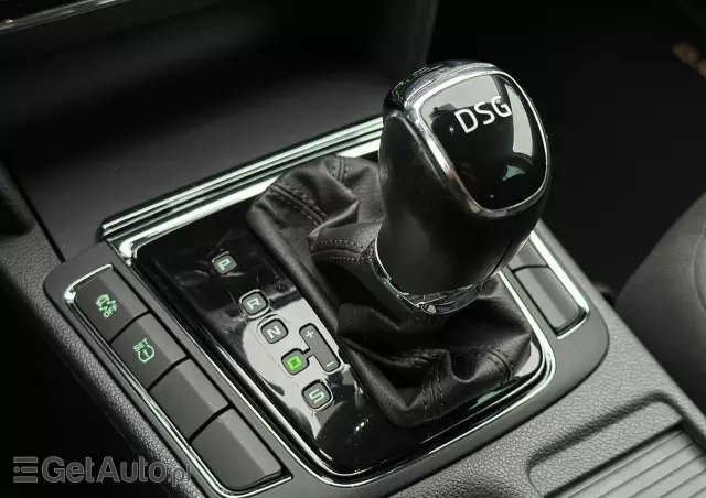 SKODA Superb 1.8 TSI DSG Elegance