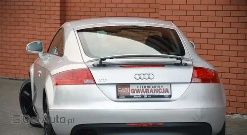 AUDI TT 